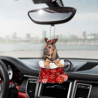 Bloodhound In Snow Pocket Christmas Car Hanging Ornament Lasfour Ornaments OO1199