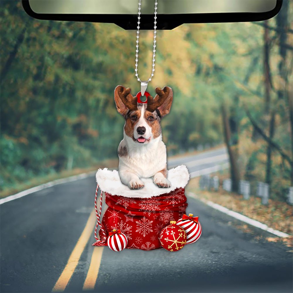 Pembroke Welsh Corgi In Snow Pocket Christmas Car Hanging Ornament Lasfour Ornaments OO1236