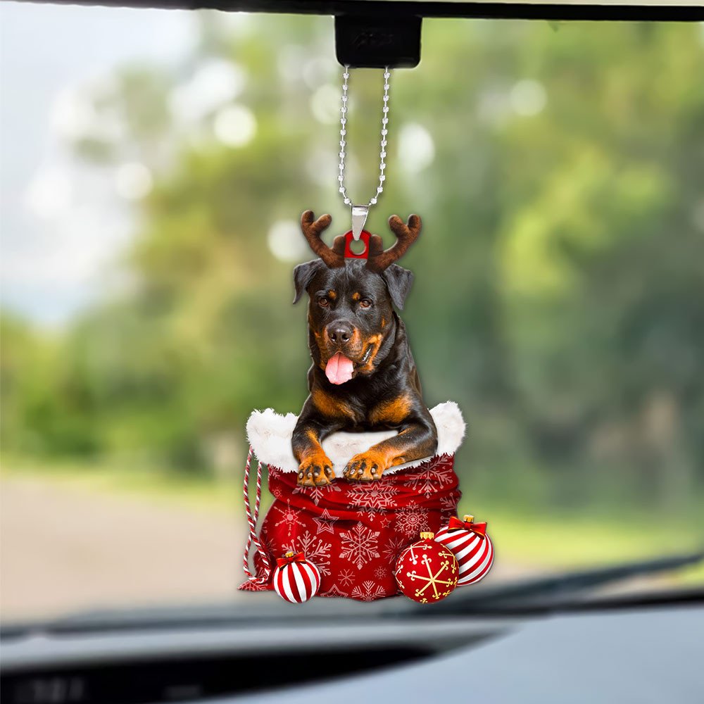 Rottweiler In Snow Pocket Christmas Car Hanging Ornament Lasfour Ornaments OO1245