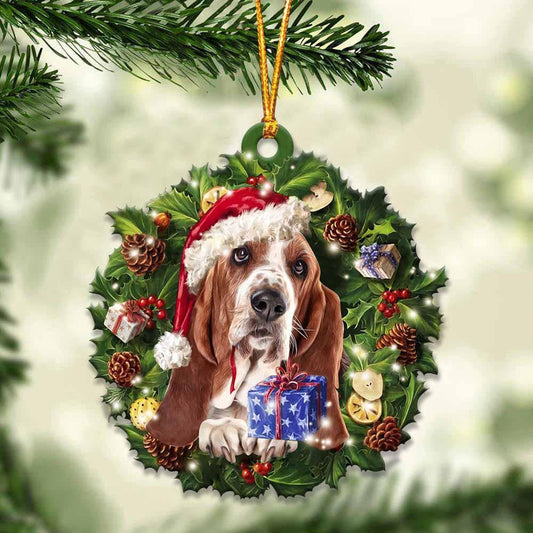 Basset Hound and Christmas Wreath Ornament gift for Basset Hound lover ornament OO3997